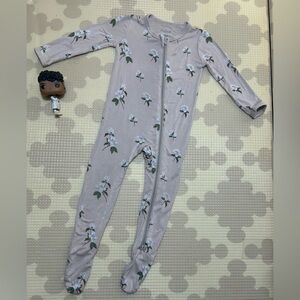 👶 Kyte BABY Beige Floral Print Baby Footie 12-18 Months -Kindness Shop